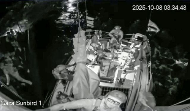 İsrail' den Özgürlük Filosu'na saldırı!