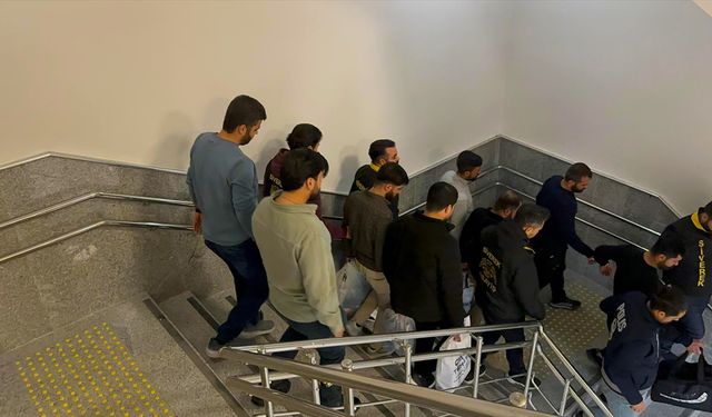 Şanlıurfa'da bir kişinin öldüğü silahlı kavgaya ilişkin 6 zanlı tutuklandı