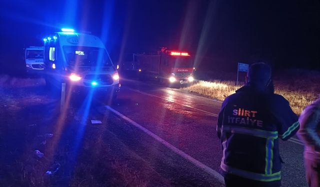 Siirt'te devrilen midibüsteki 15 işçi yaralandı