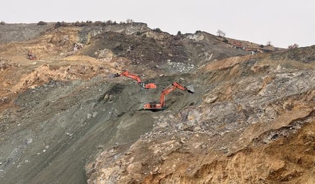 Sivas'ta çöken maden ocağındaki son durum: 1 işçi enkazda!