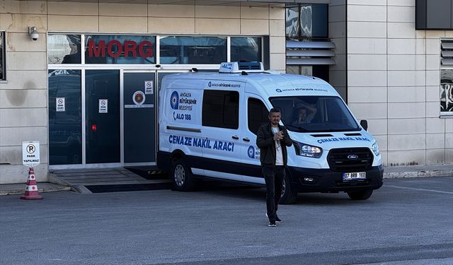 Antalya'da trafik kazasında ölen gencin cenazesi yakınlarına teslim edildi