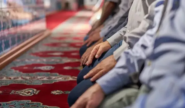 KAHRAMANMARAŞ NAMAZ VAKİTLERİ| 12.12.25 CUMA NAMAZI VAKTİ