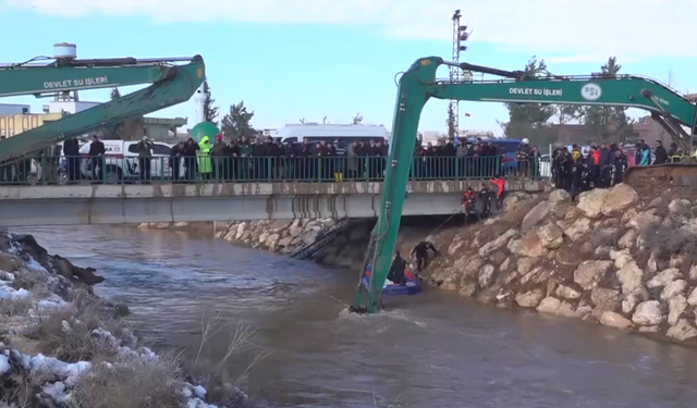Şanlıurfa'da otomobil su kanalına düştü: 4 kişi kayıp!