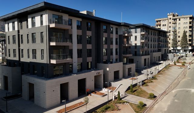 Yeni Kahramanmaraş’ın imar ve inşası kararlılıkla sürüyor