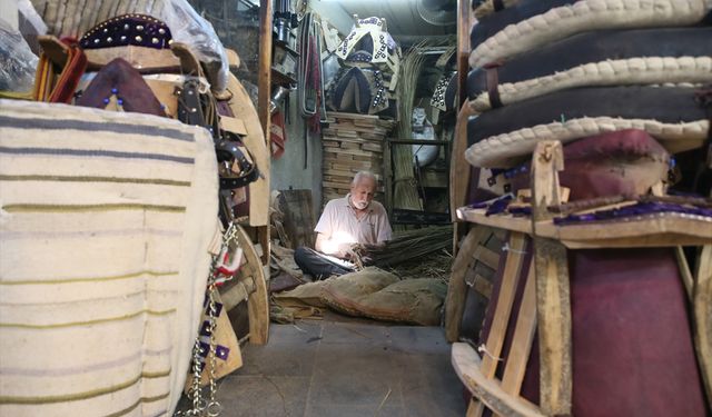 Kahramanmaraş'ta unutulmaya yüz tutan semerciliğe 60 yıllık sadakat