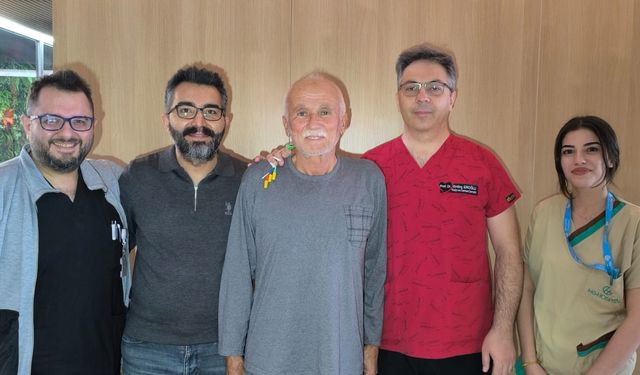 HG Hospital'de aynı anda 5 damar bypass ve mitral kapak tamiri yapıldı