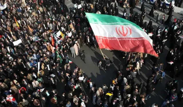 İran'daki gösterilerde 3 bin 90 kişi hayatını kaybetti