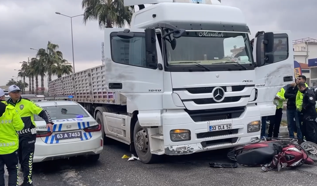 Şanlıurfa'da tır ile çarpışan motosikletin sürücüsü öldü