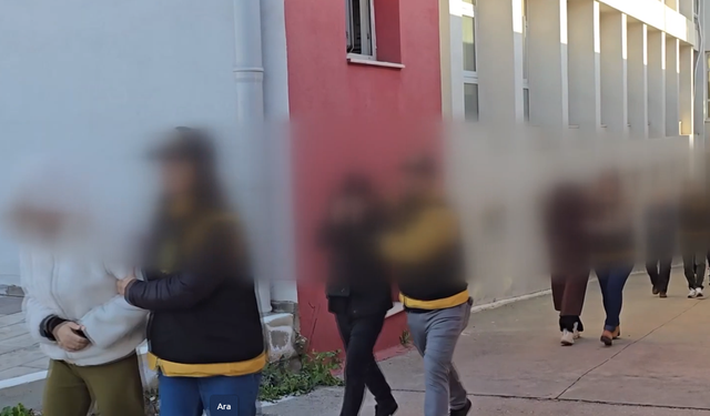 Adana merkezli fuhuş operasyonunda 14 zanlı tutuklandı