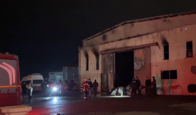 Kayseri'de mobilya fabrikasında çıkan yangın söndürüldü