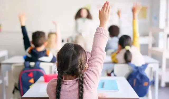 Karne Zili İçin Geri Sayım Başladı: Yarıyıl Tatili Ne Zaman?