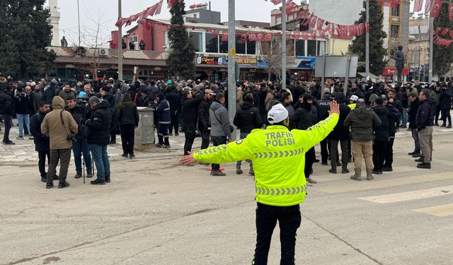 Şanlıurfa'da izinsiz gösteri yapan 7 kişi gözaltına alındı