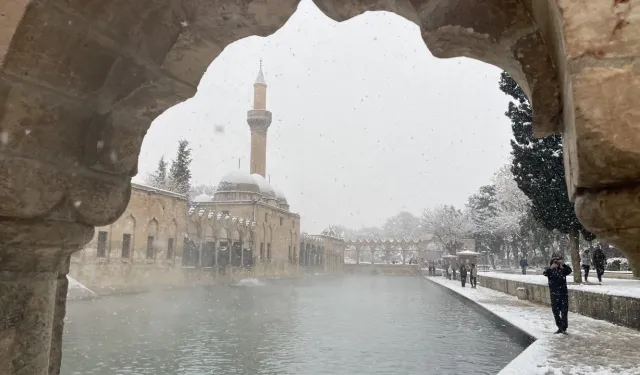 Şanlıurfa'ya son 58 yılın en yoğun karı yağdı