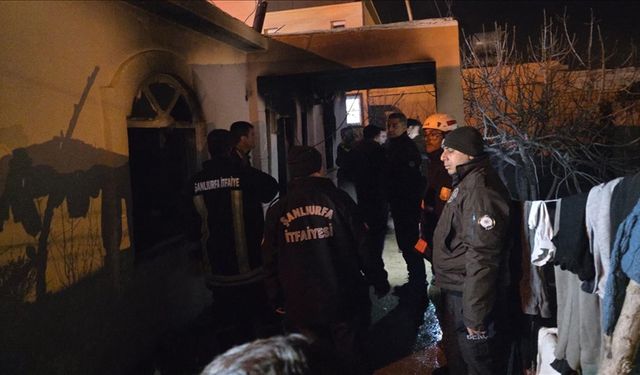 Şanlıurfa'da tüp patlaması sonucu çıkan yangında ölen 3 kişinin cenazesi defnedildi