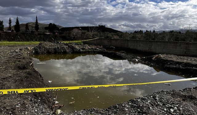 Su dolan inşaat temeline düşen 2 kardeş boğularak can verdi