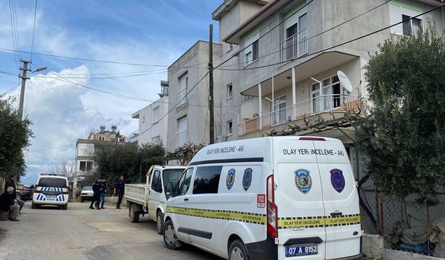 Antalya’da genç kadın ve çocuğu kombi gazından zehirlendi