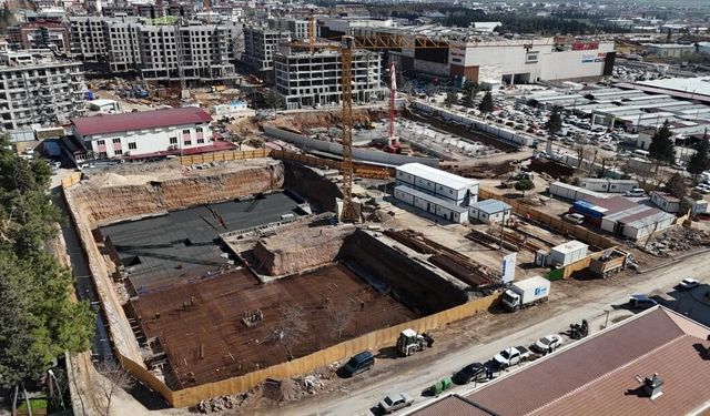 Gazi Ortaokulu ile Ayşe Gümüşer İlkokulu’nun Yapım Çalışmaları Başladı