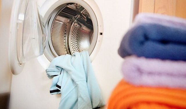 Yeni Alınan Kıyafetler Yıkanmalı Mı? Uzmanlar Uyarıyor!