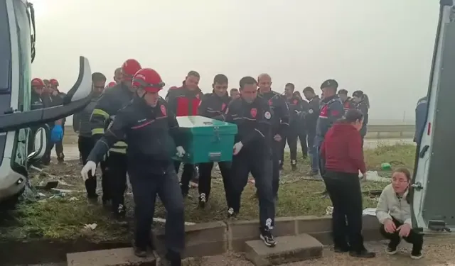 Adana'da trafik kazasında ölen kadının cenazesi Kahramanmaraş'ta defnedildi