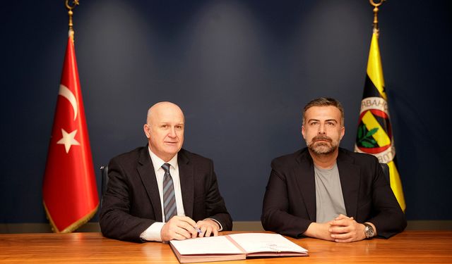 Fenerbahçe’de Kritik Görev Değişimi! Eski Futbolcu Göreve Getirildi!