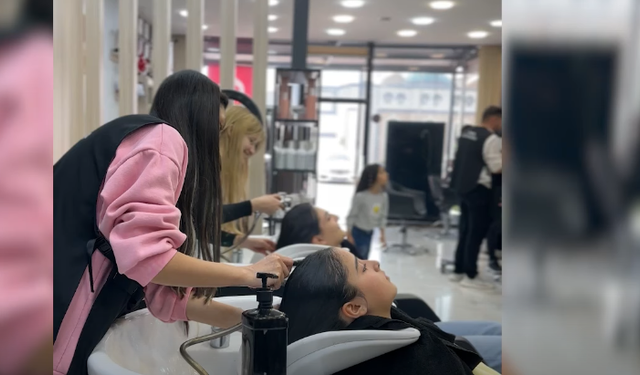 Yetim kız çocuklarına bayram öncesi saç bakımı