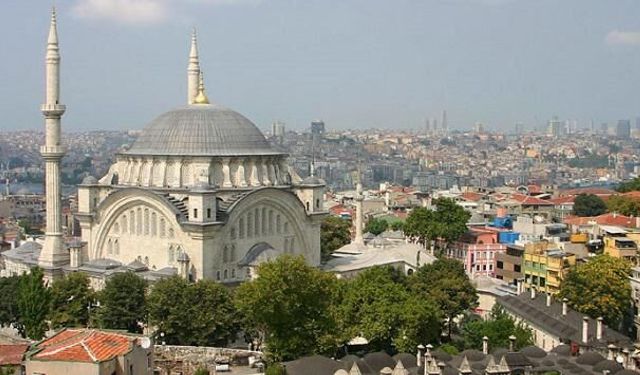 Osmaniye’de Bayram Namazı Saat Kaçta? Bayram Sabahı İçin Saat Netleşti