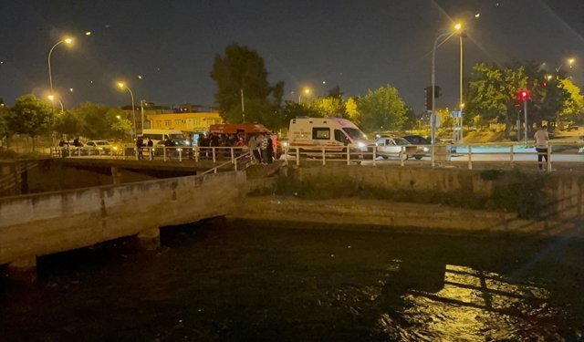 Adana'da sulama kanalına düşen genç kayboldu