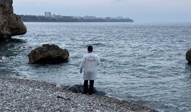 Antalya'da denize giren kişi boğuldu