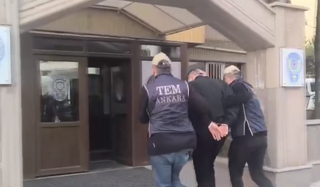 Ameliyatla yüzünü değiştirdi, ülkeye girer girmez kıskıvrak yakalandı!