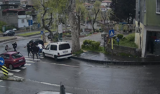 Kahramanmaraş’ta Bıçaklı Kavga: İki Grup Birbirine Girdi, Yaralılar Var