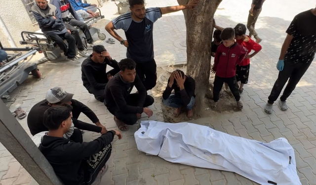Ateşkesi ihlal eden İsrail'in Gazze’deki saldırılarında 15 yaşında bir çocuk hayatını kaybetti