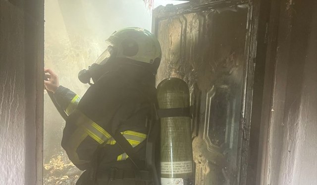 Mardin'de yangın çıkan müstakil ev kullanılamaz hale geldi