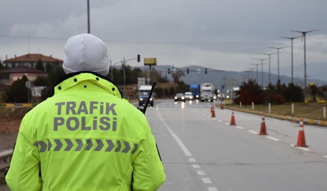 Adana'da aranan firari 5 hükümlü polis denetiminde yakalandı
