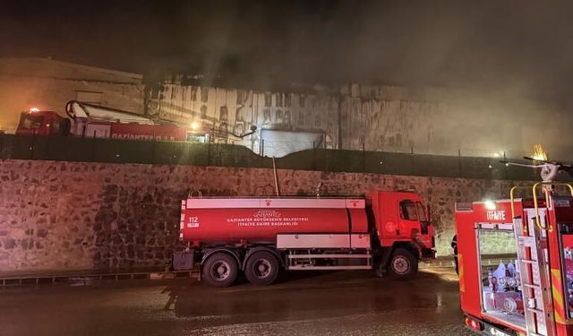 Gaziantep'te mobilya fabrikasında yangın