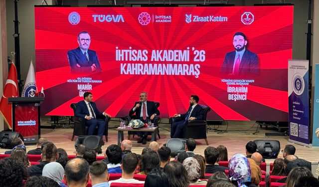 Mahir Ünal Kahramanmaraş'ta TÜGVA İhtisas Akademi 26’da Gençlerle Buluştu!
