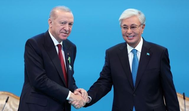 Cumhurbaşkanı Erdoğan'a Kazakistan'da devlet nişanı verildi