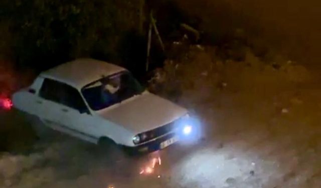 Kahramanmaraş’ta Aracı Alev Alan Sürücü Son Anda Kurtarıldı
