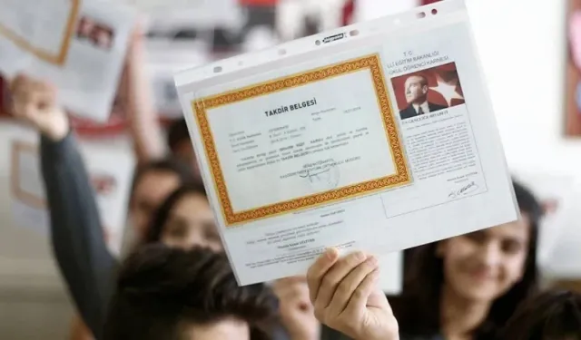 18 Milyon Öğrenci İçin Karne Heyecanı: Okullarda Yaz Tatili Yarın Başlıyor!