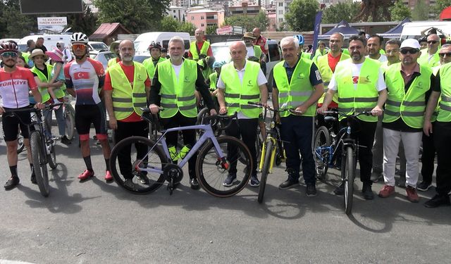 13. Yeşilay Bisiklet Turu yoğun katılımla gerçekleşti
