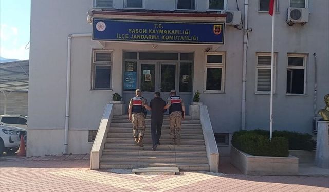 Batman'da uyuşturucu operasyonlarında yakalanan 2 zanlı tutuklandı