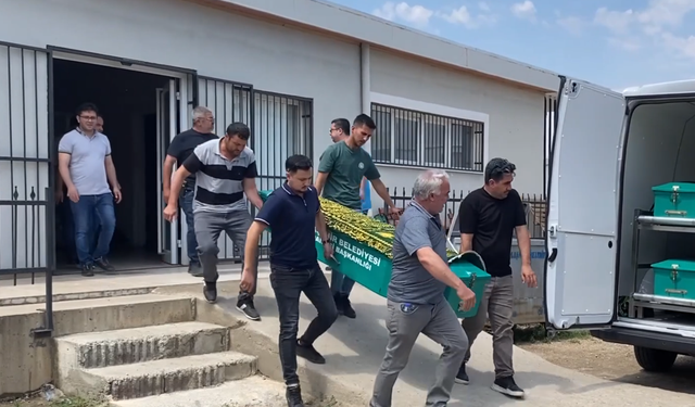 Manisa'da gölette boğulan 12 yaşındaki çocuk toprağa verildi
