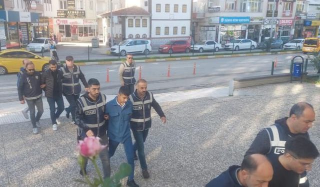 Ankara Merkezli 8 İlde Dev Operasyon! Yasa Dışı Bahis ve Kara Para Ağına Büyük Darbe