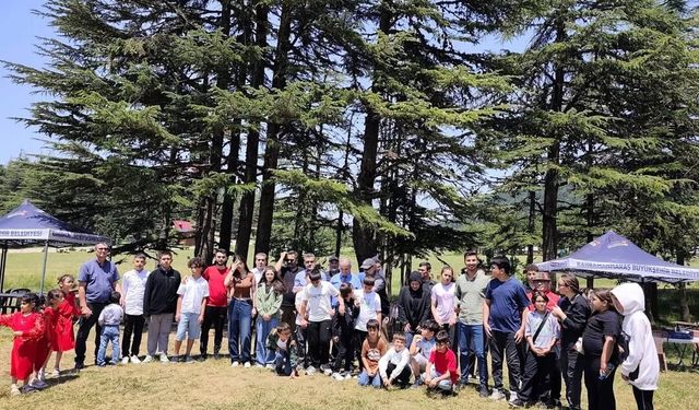 Andırınlı Öğrencilere Başkonuş’ta Karne Hediyesi