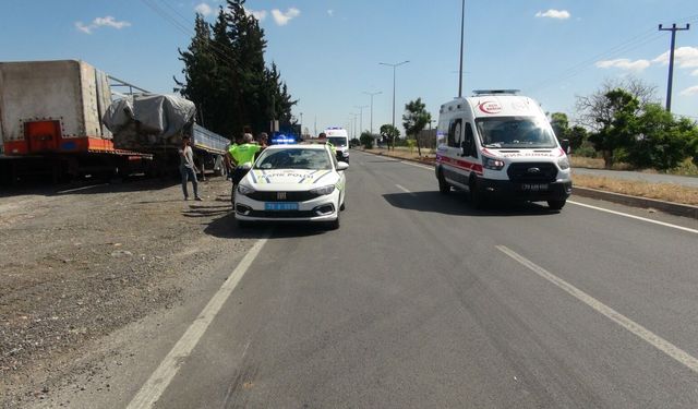 Kilis'te elektrik direğine çarpan araçtaki 1 kişi yaralandı