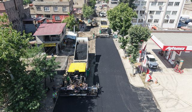 Eski Sanayi Sitesinin Yolları Bir Bir Asfaltlanıyor