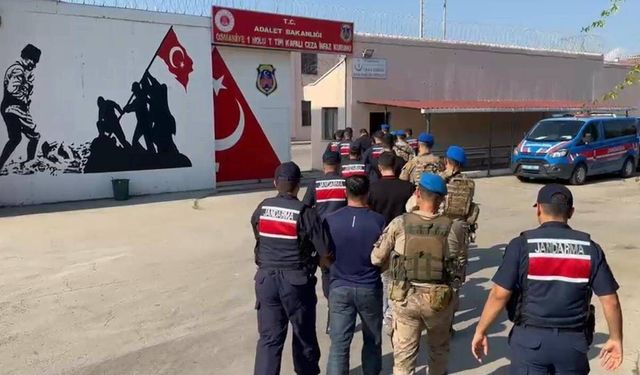 Osmaniye'de 2 kişinin yaralandığı silahlı saldırıya ilişkin gözaltına alınan 6 zanlı tutuklandı