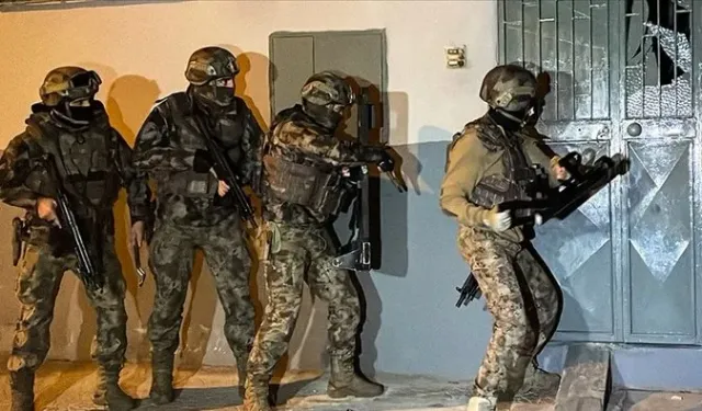 Gaziantep Merkezli 14 İlde Dev Narko Operasyonu! 382 Şüpheli Gözaltında