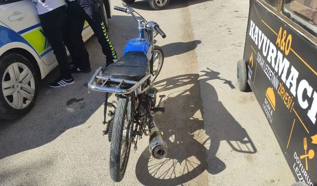 "Abartı egzoz" denetiminde 9 motosiklete 1 milyon 350 bin lira ceza kesildi