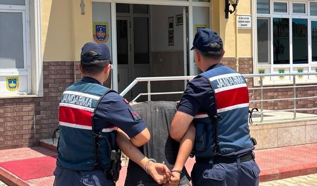 Alanya'da kendisini jandarma olarak tanıtıp hesap ödemediği iddia edilen zanlı yakalandı