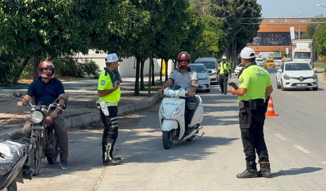 Motosiklet Yolcusuna Kask Cezası Sürprizi: "Zorunlu Olduğunu Bilmiyordum!"